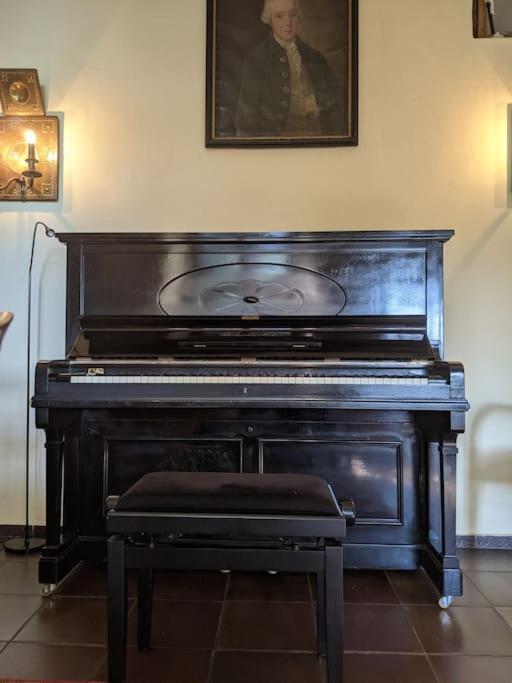 Haus Keppelborg: Zi Antonia Mit Kirchplatzblick * Heek